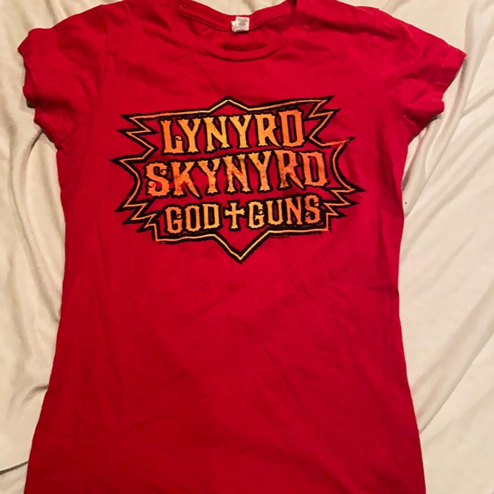 Lynyrd Skynyrd concert shirt